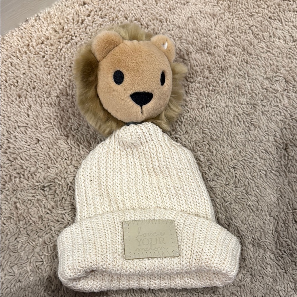 Cream Knit Beanie with Detachable Lion Plush